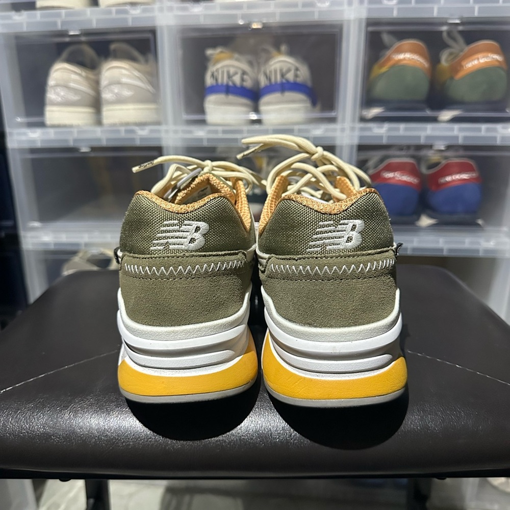New Balance 997H Sneaker - Picture 3 of 6